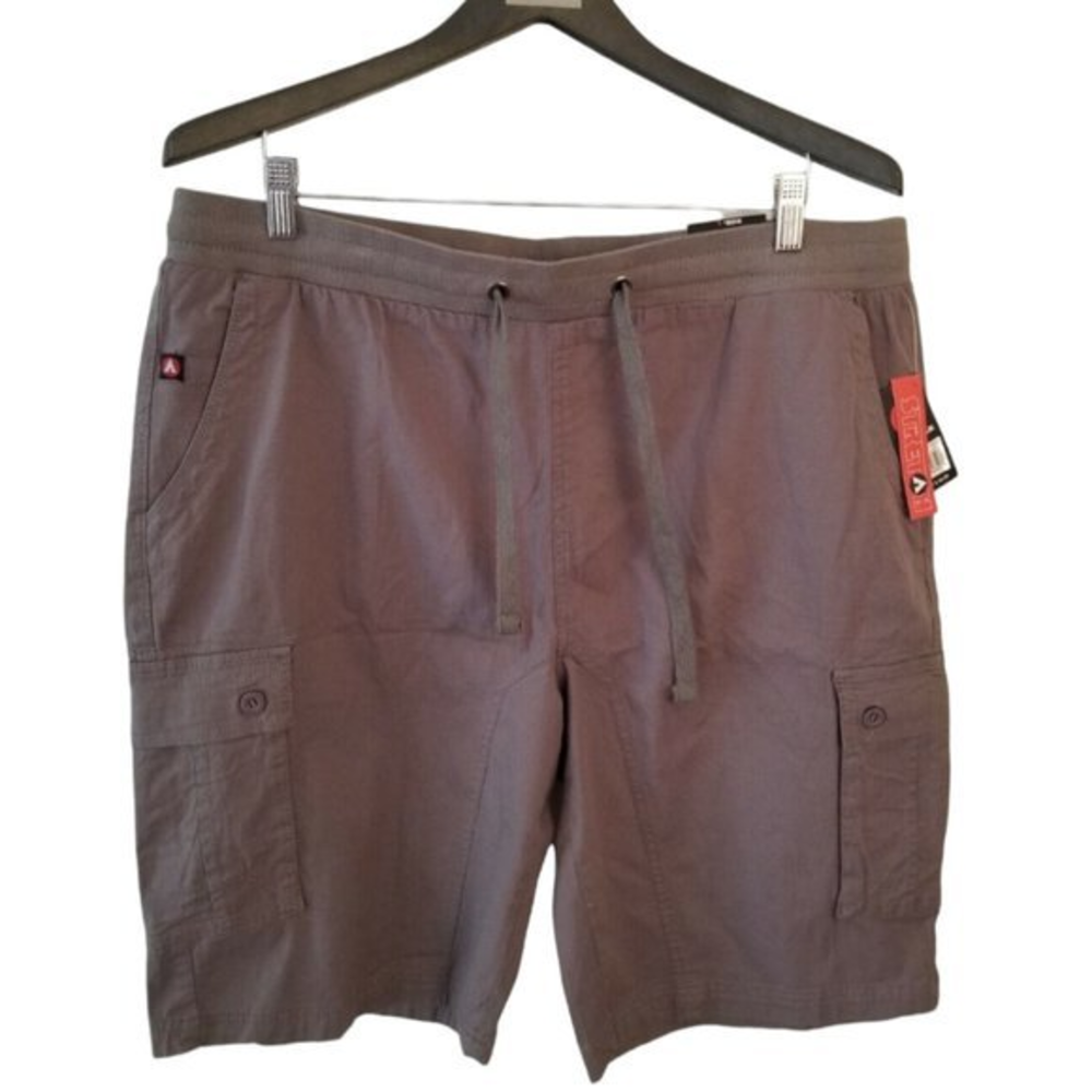 Airwalk Gray Cargo Men's Shorts Size Large waist 36, 10inseam  Outdoors slim Fit